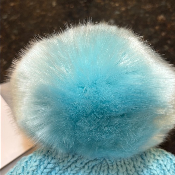 NWT Love Your Melon Sterling Monochrome Mega Pom Beanie Hat - Picture 3 of 9